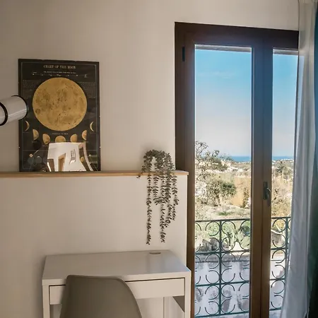 Cozy Townhouse With Private Pool And Seaview