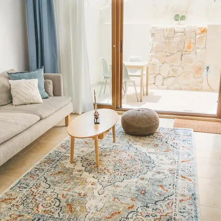 Cozy Townhouse With Private Pool And Seaview *